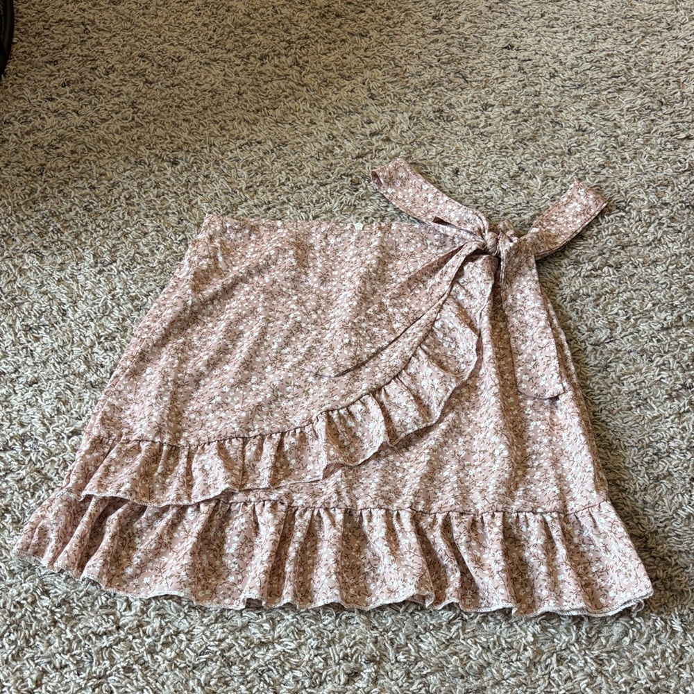 ROMWE Pink Floral Mini Skirt with Ruffle Detail